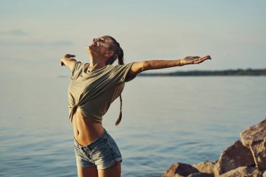 Rasa Cukup sebagai Dasar Kenyamanan